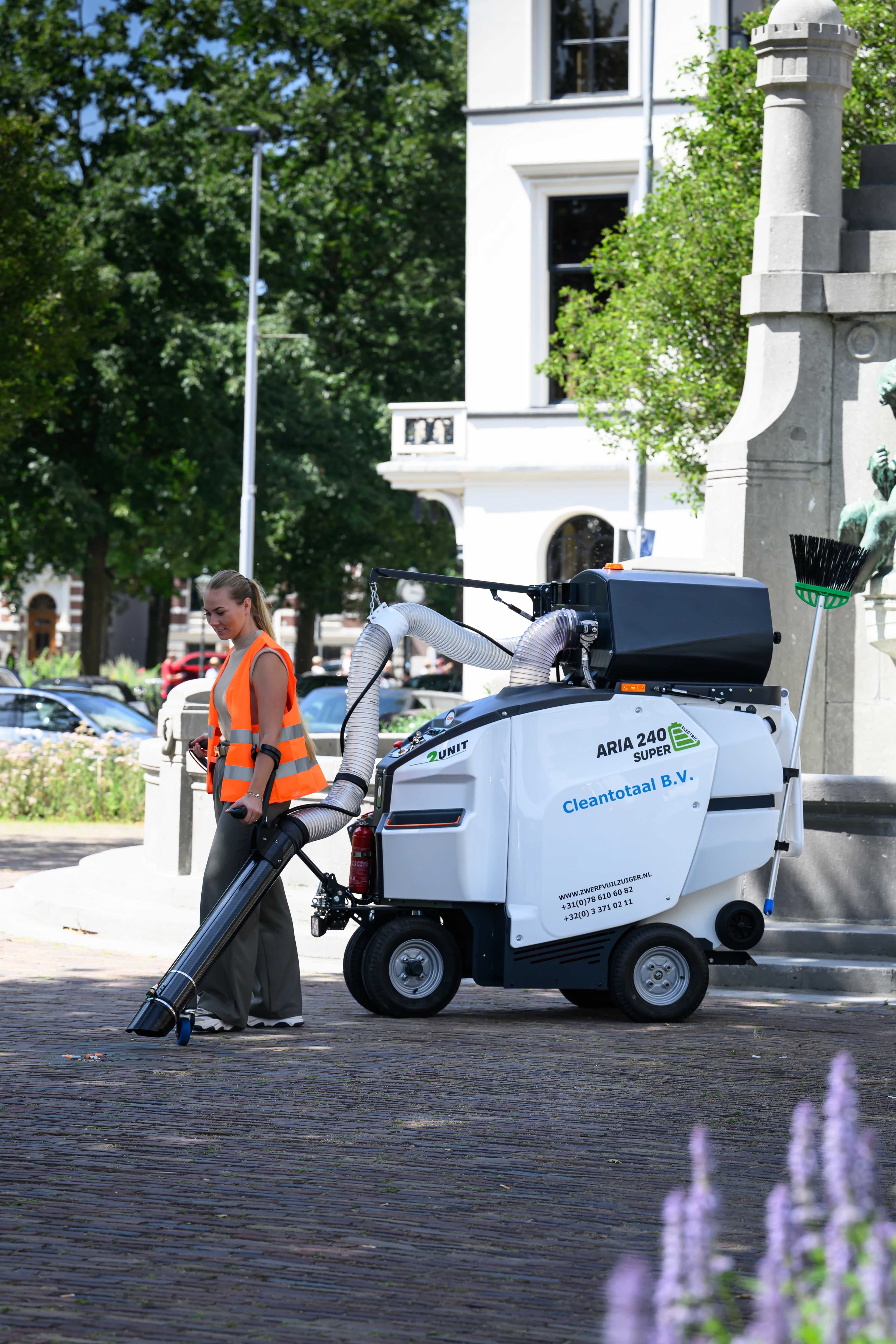 Aria 240 Super in actie op plein